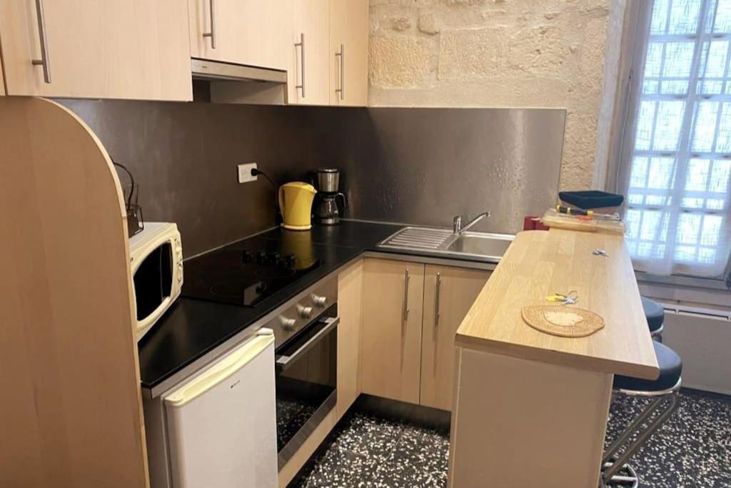 Appartement Au Coeur Du Quartier De La Roquette Arles Extérieur photo