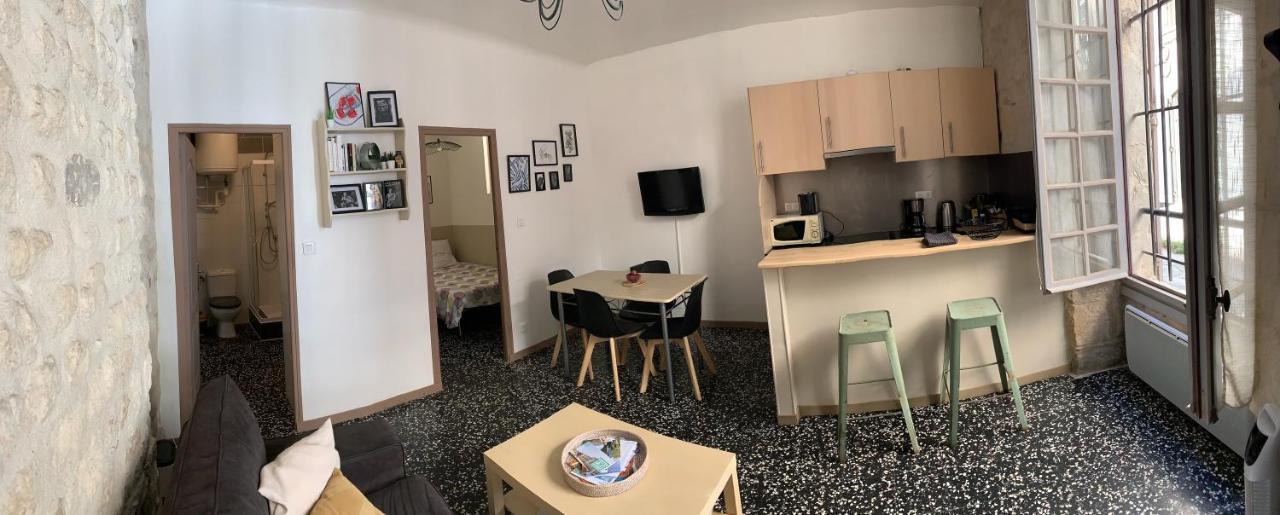 Appartement Au Coeur Du Quartier De La Roquette Arles Extérieur photo
